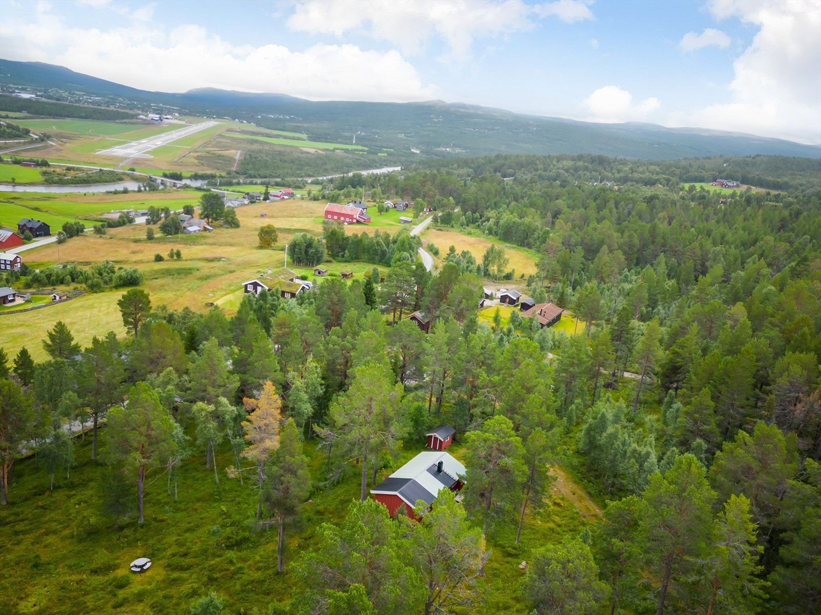 Attraktiv beliggenhet på Sundet, ikke langt fra Røros sentrum Galleribilde
