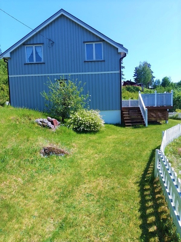 Utsikt fra hage Galleribilde