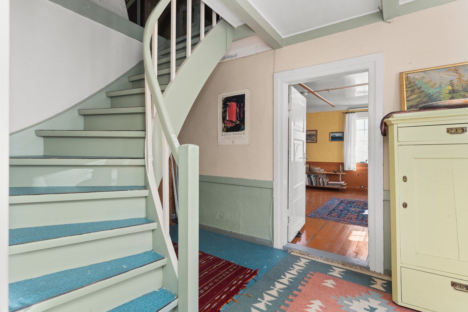 Trapp opp til loftsetasjen. Galleribilde