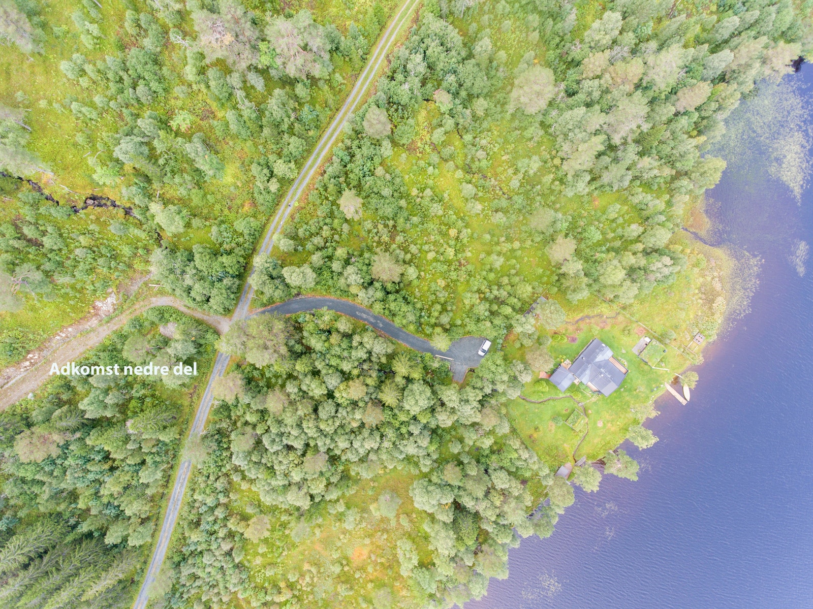 Bilvei helt frem til hytta Galleribilde