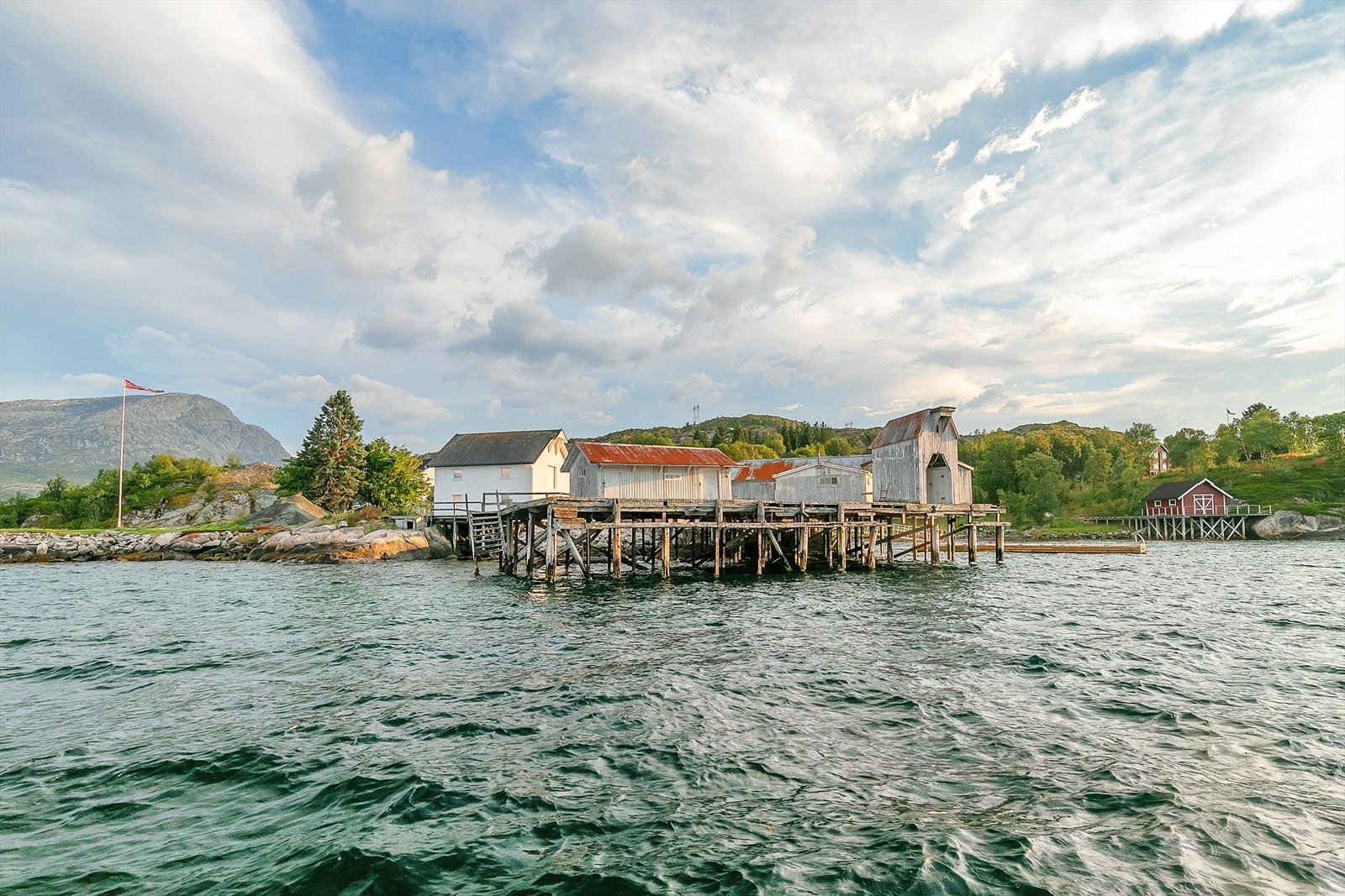 Det gamle kaianlegget for handelsstedet har kulturhistorisk verdi og bør bevares og oppgraderes Galleribilde