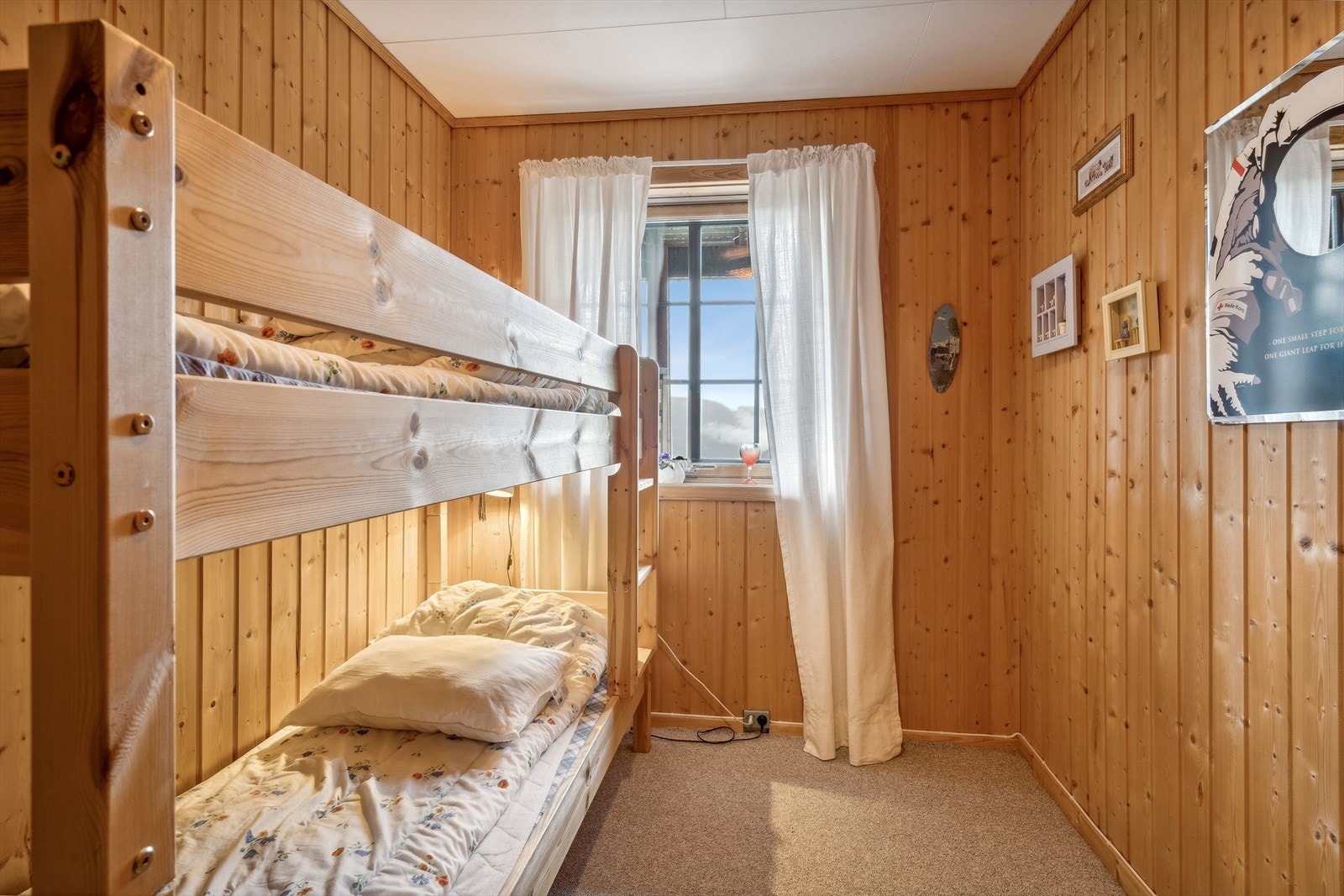 To av rommene er innredet med køyesenger. Galleribilde