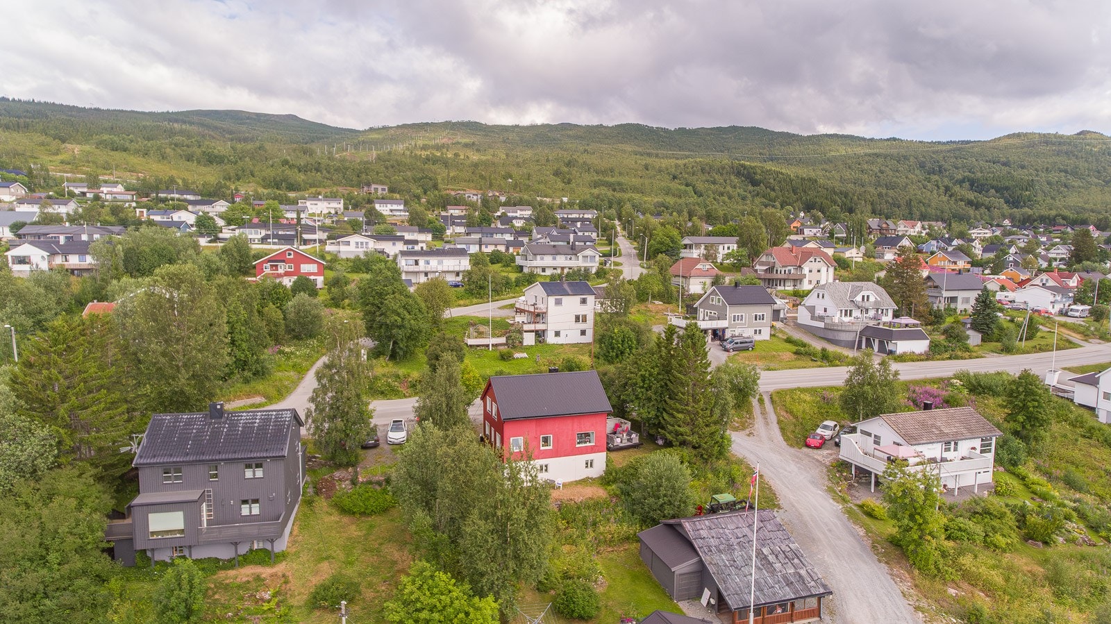 Fin beliggenhet med kort vei til turområder. Galleribilde