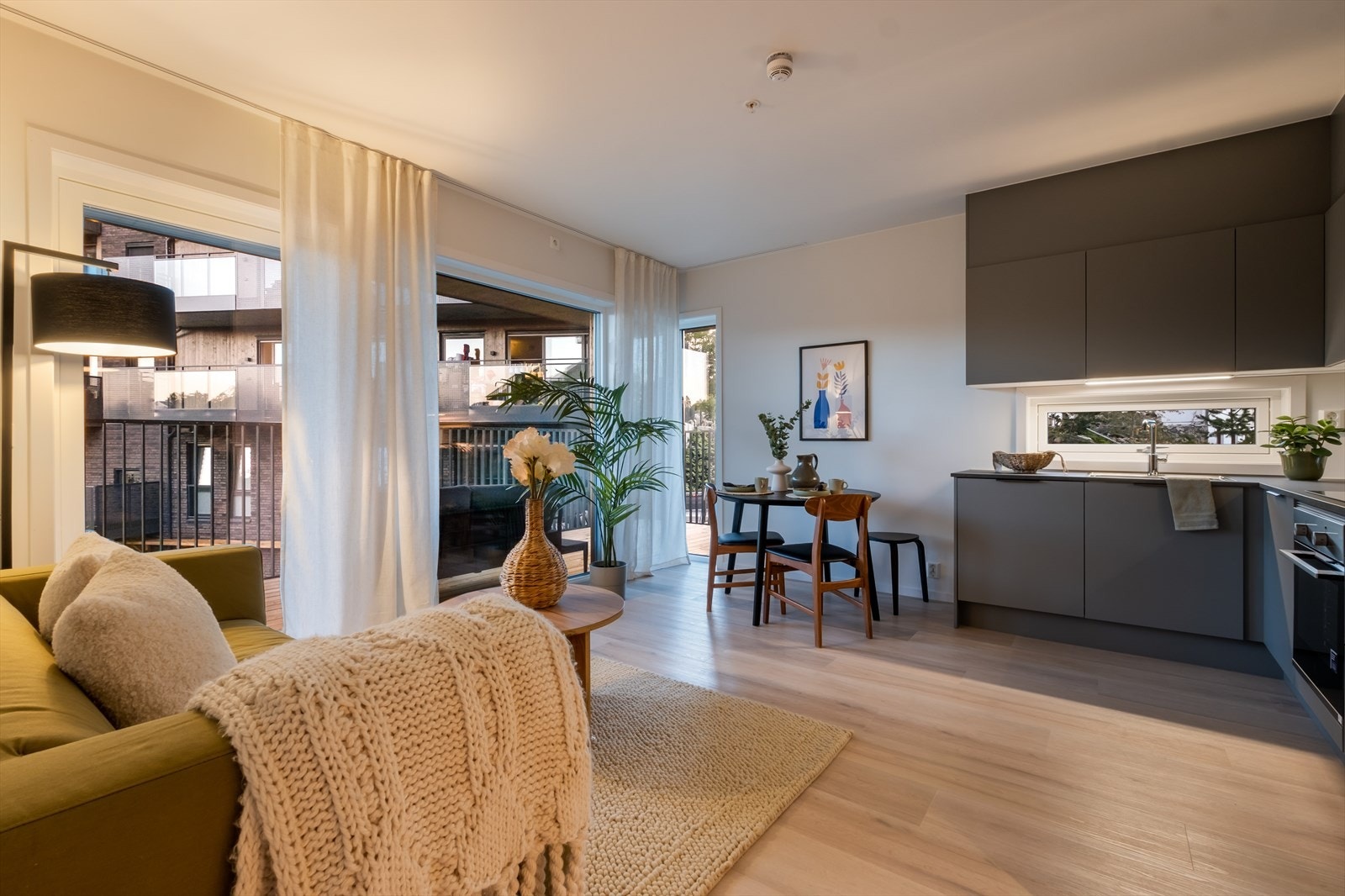 Kveldsbilder. Galleribilde