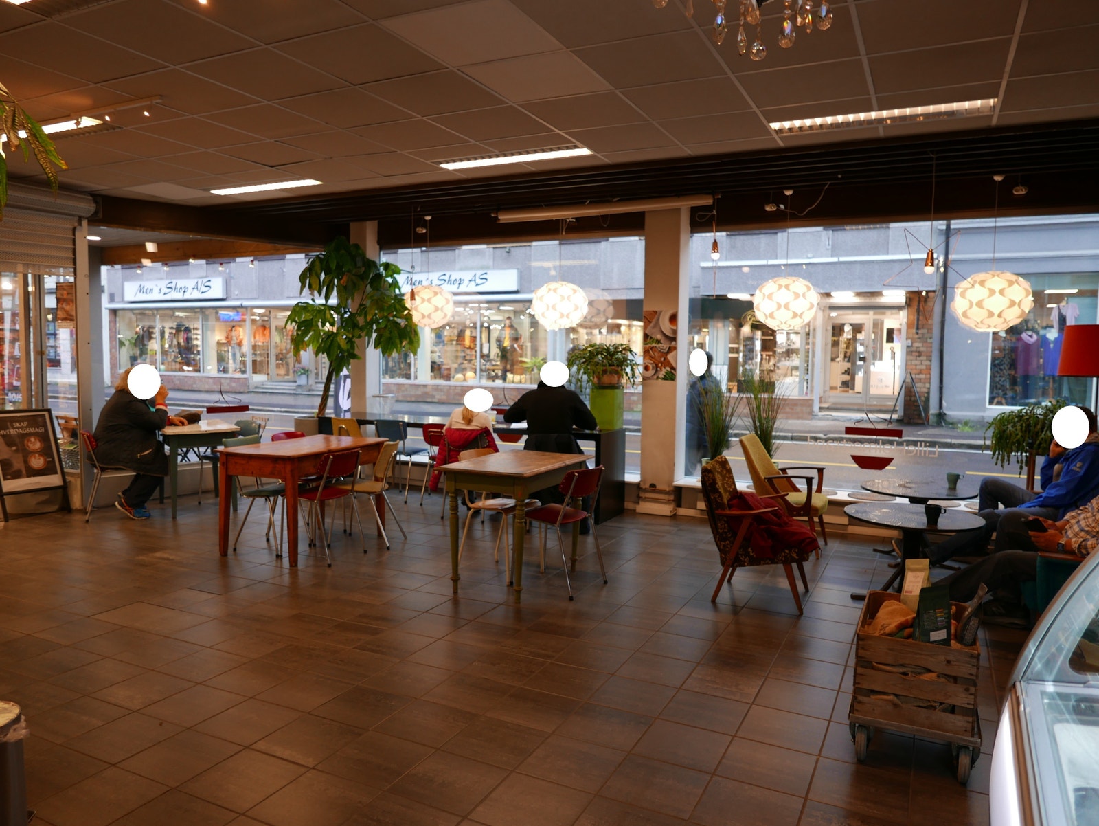 Gode profileringsmuligheter mot gateplan Galleribilde