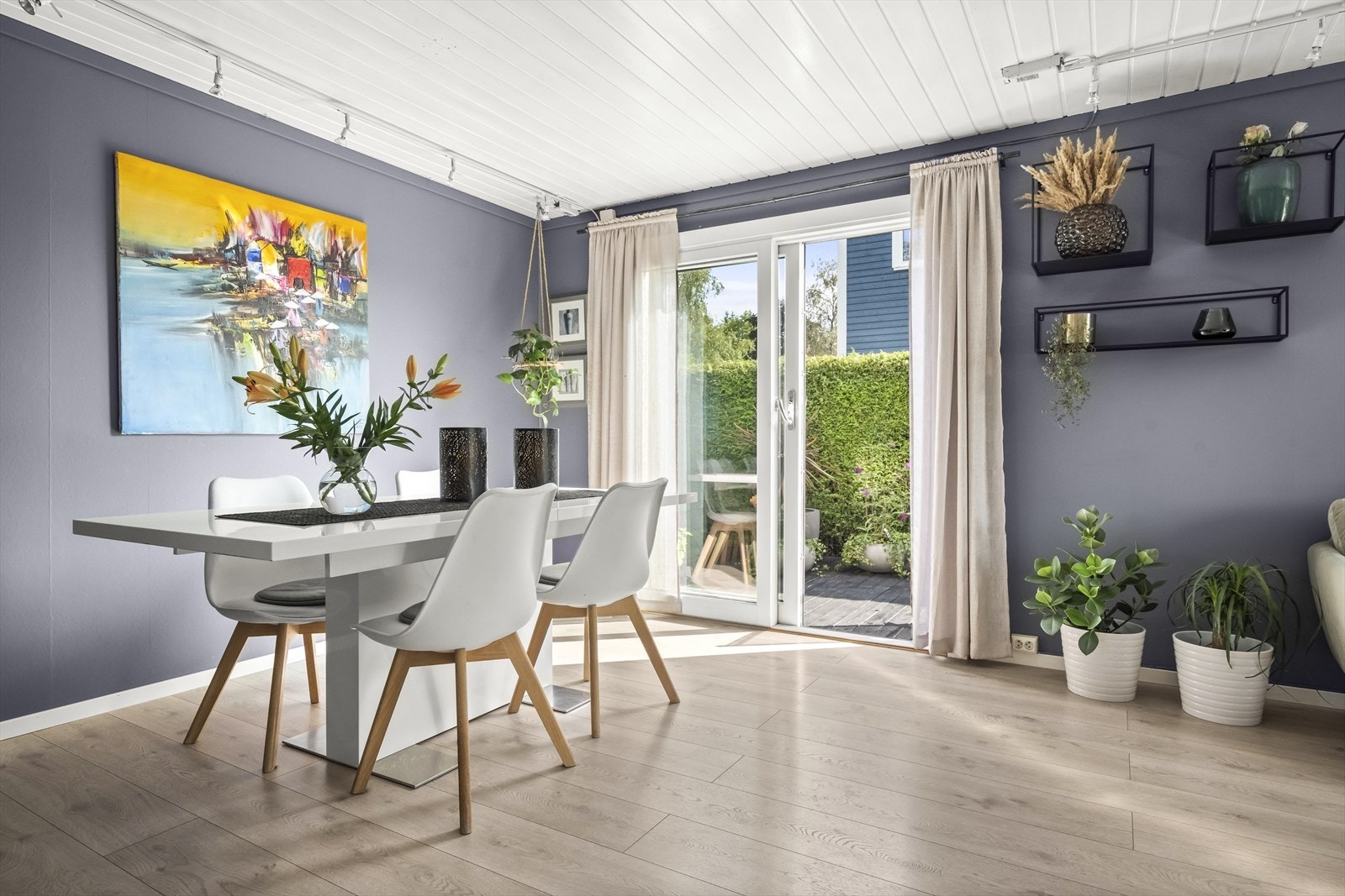 Utgang til den flotte terrassen fra spisestuen Galleribilde