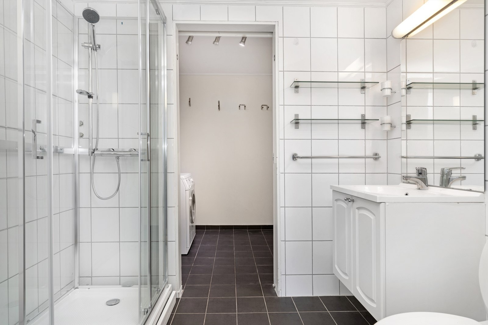Bad Bathroom Galleribilde