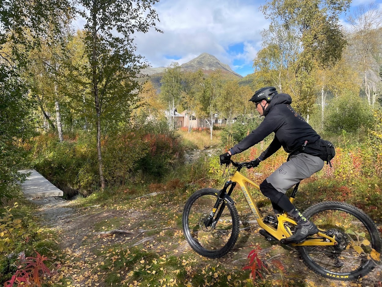 Stiene i nærområdet er godt egnet for både sykling, løping og fotturer. Galleribilde