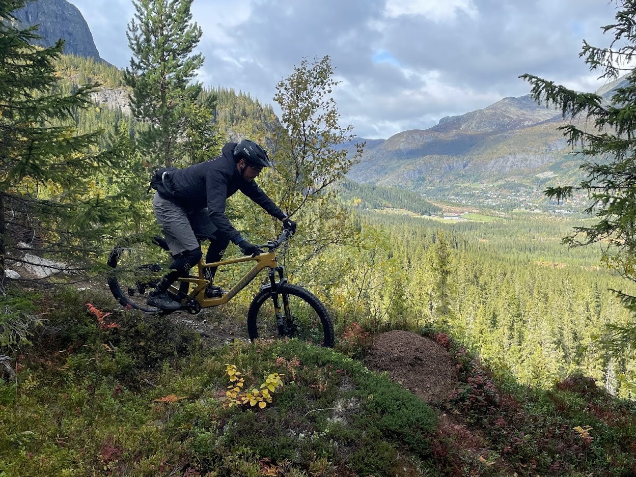Bike in/bike out i sommersesongen. Galleribilde