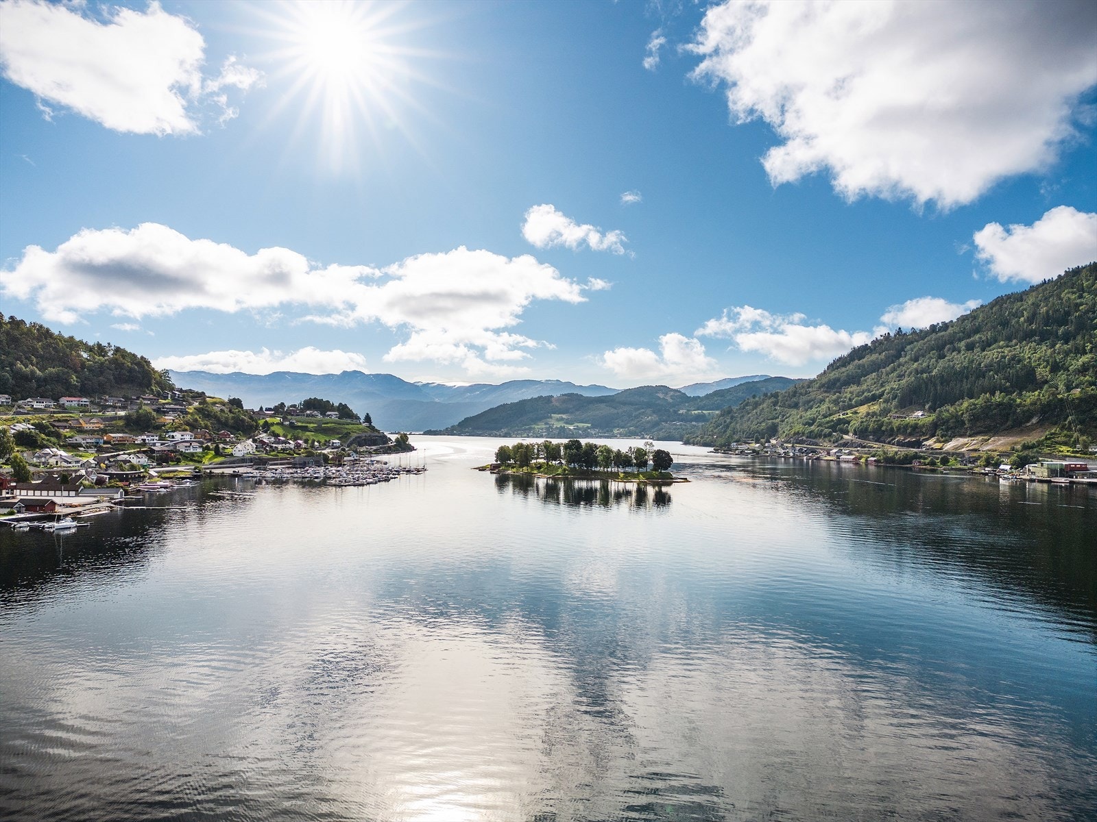 - På sommerstid har du herlige bademuligheter - Galleribilde