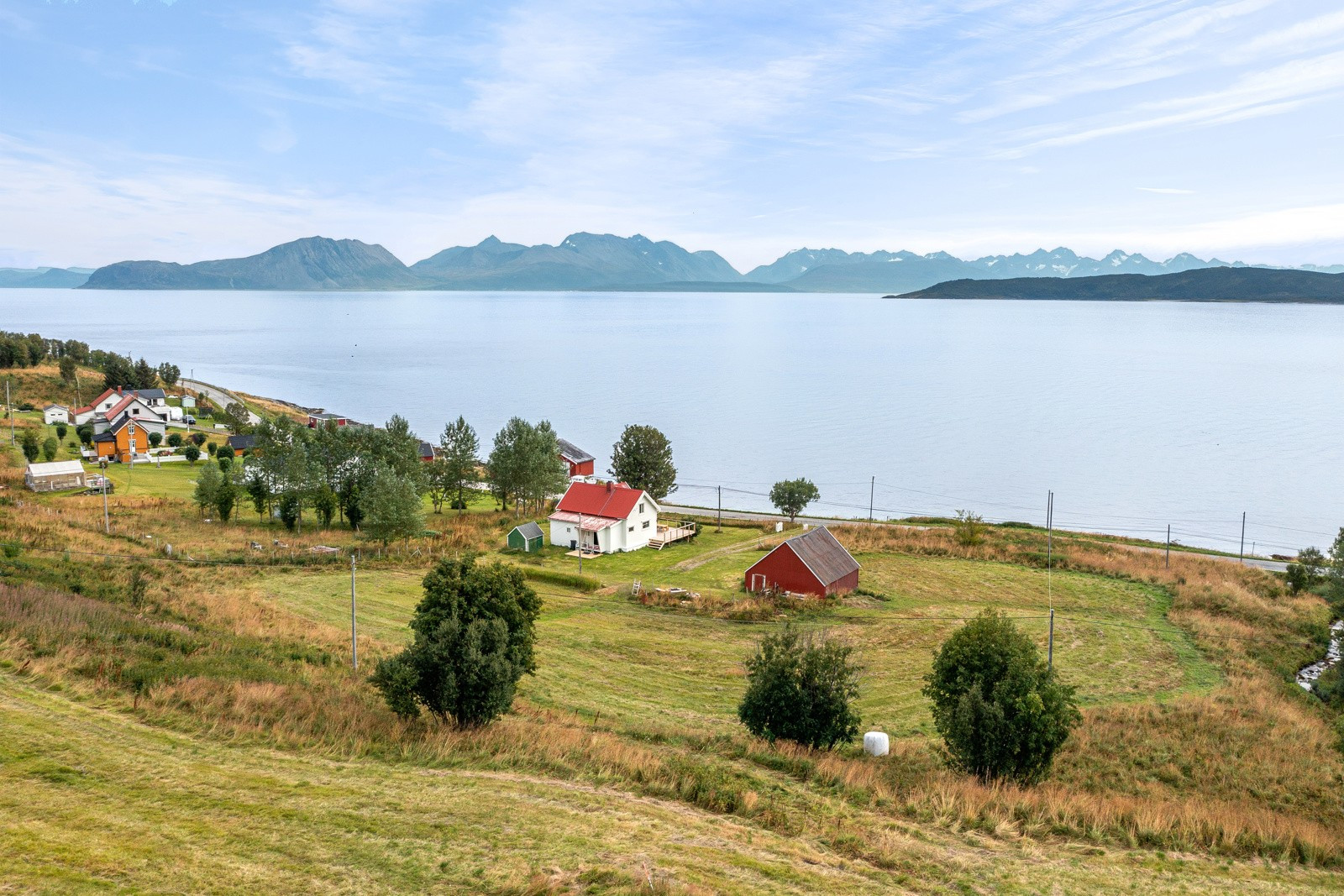Eiendommen har elgvald og jaktrett
