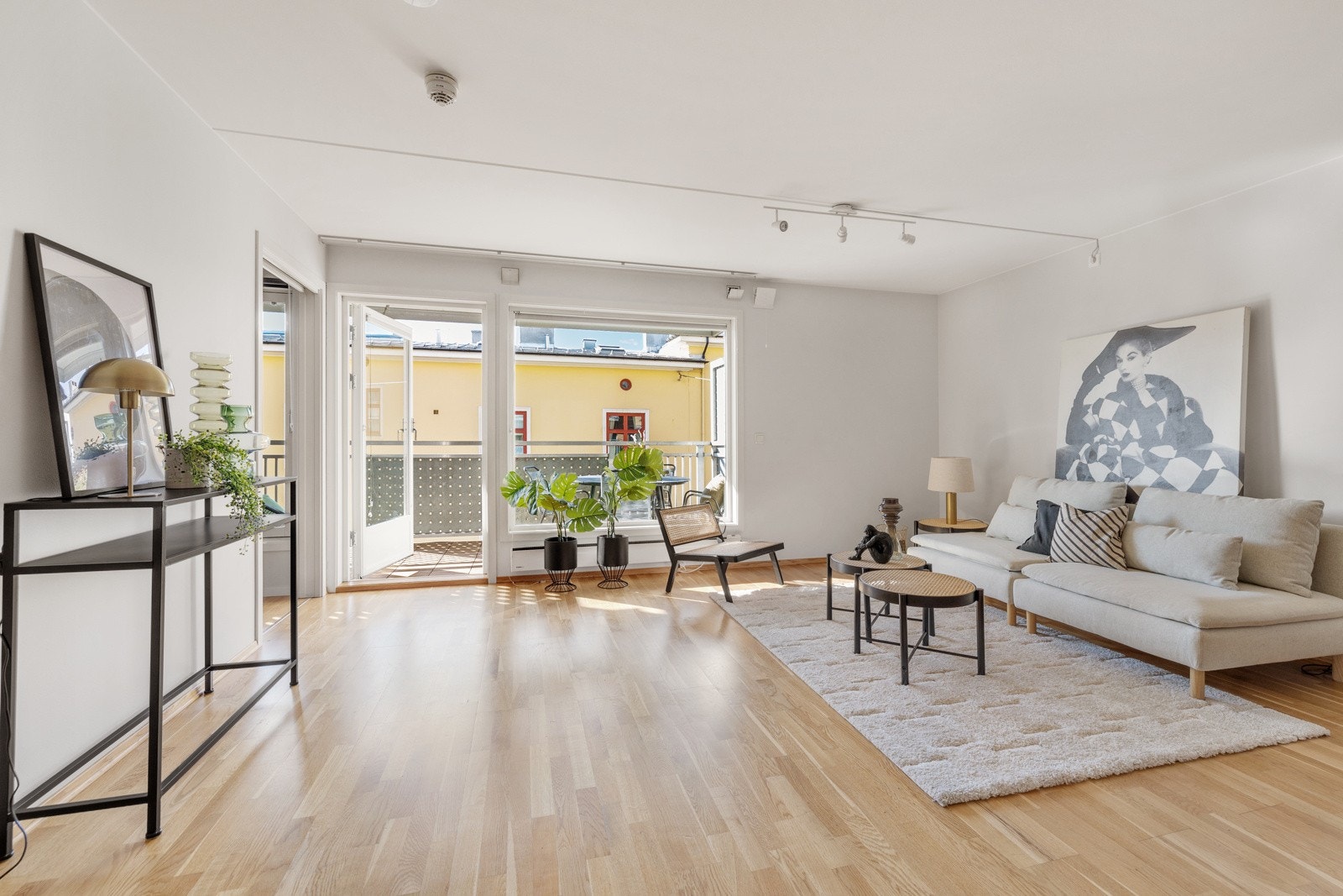 Stian Storlien (985 51 034) v/Schala & Partners har gleden av å presentere denne flotte leiligheten i Kyrre Grepps gate 19B! Galleribilde