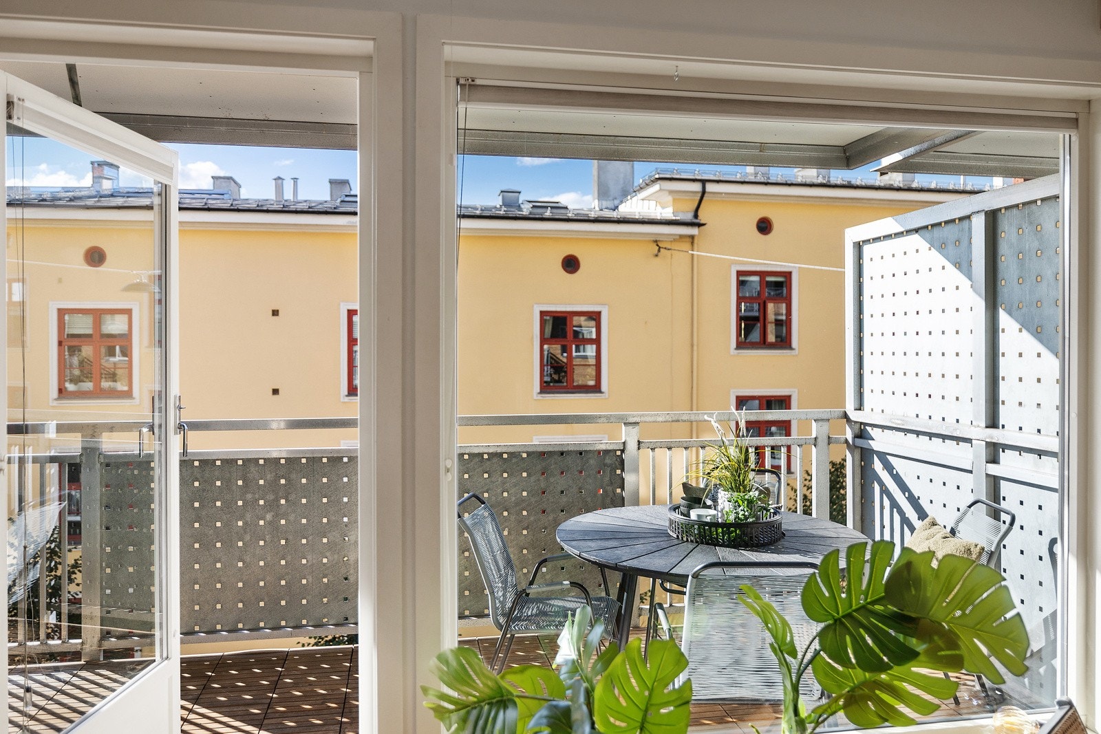 Til info er det også felles takterrasse med panoramautsikt til glede for beboerne. Galleribilde