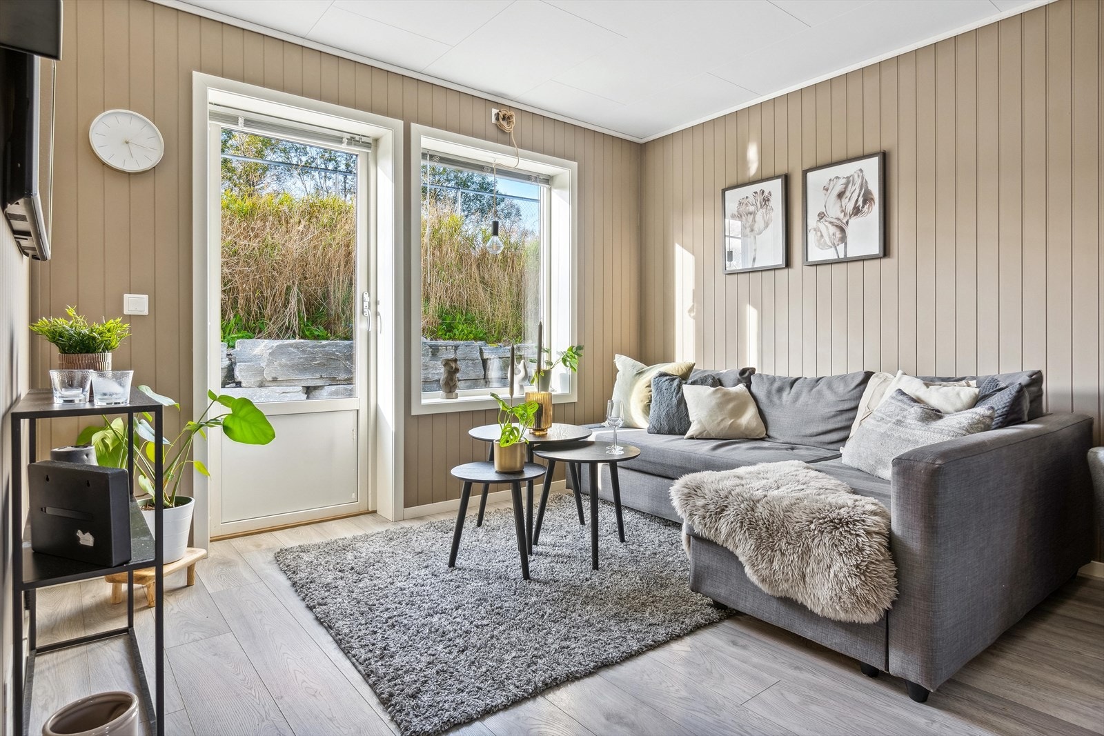 Fra stuen har du adkomst ut til egen terrasse på 17 kvm som er vurdert til TG1 av takstmann. Galleribilde