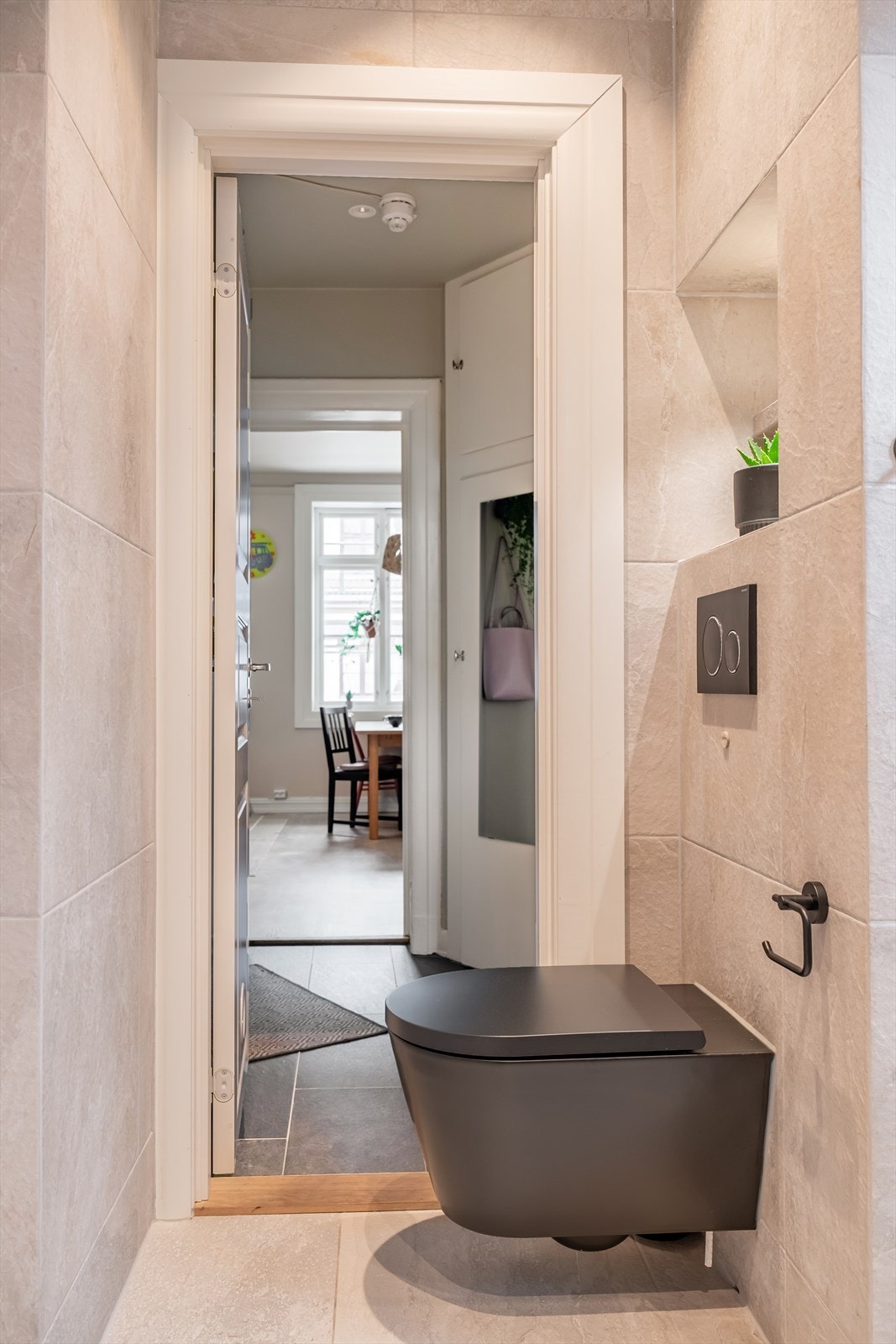 Alle varmekabler er tilkoblet termostat som kan styres med smarthus app. Galleribilde