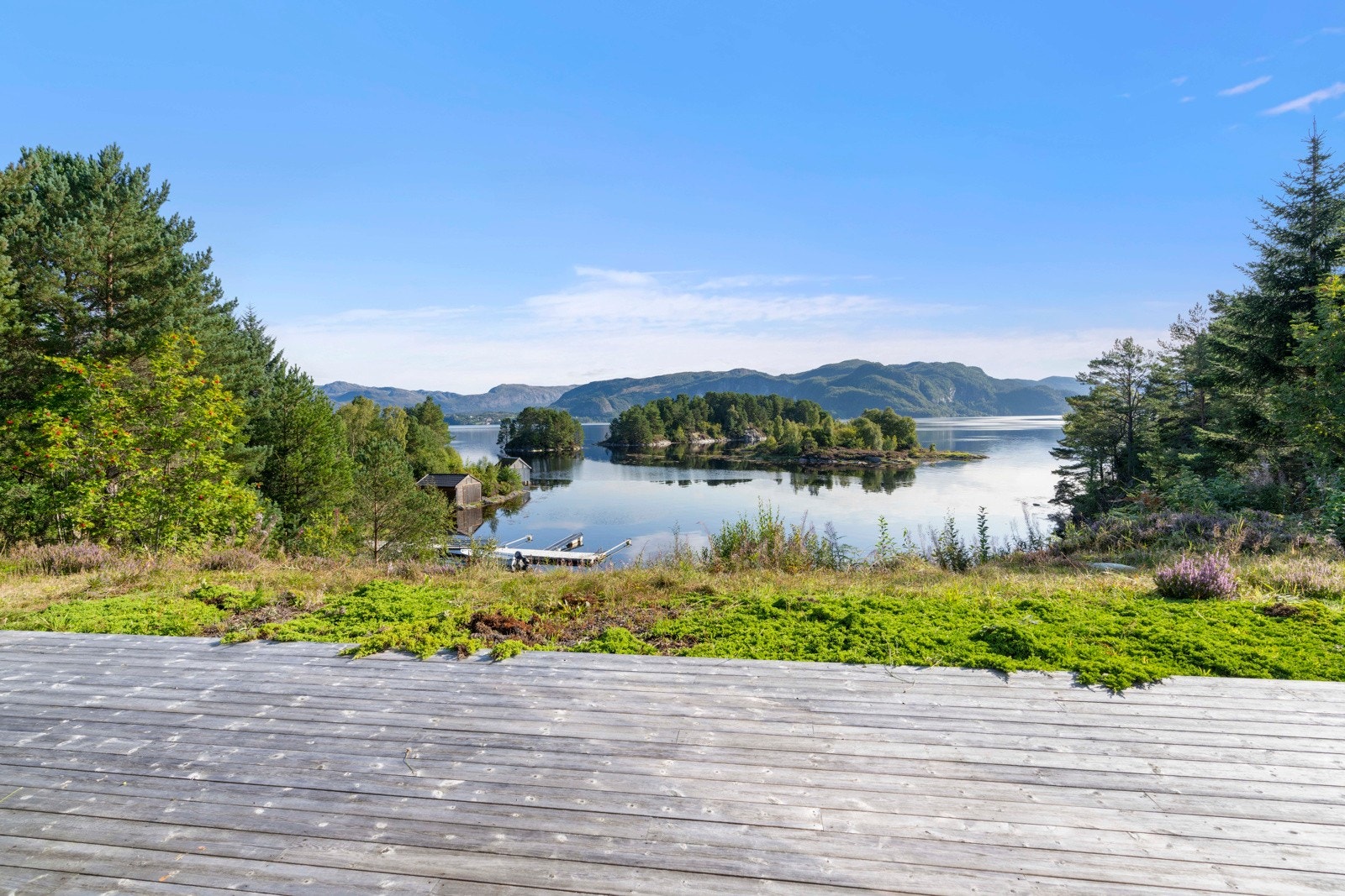 Noe av utsikten fra eiendommen Galleribilde