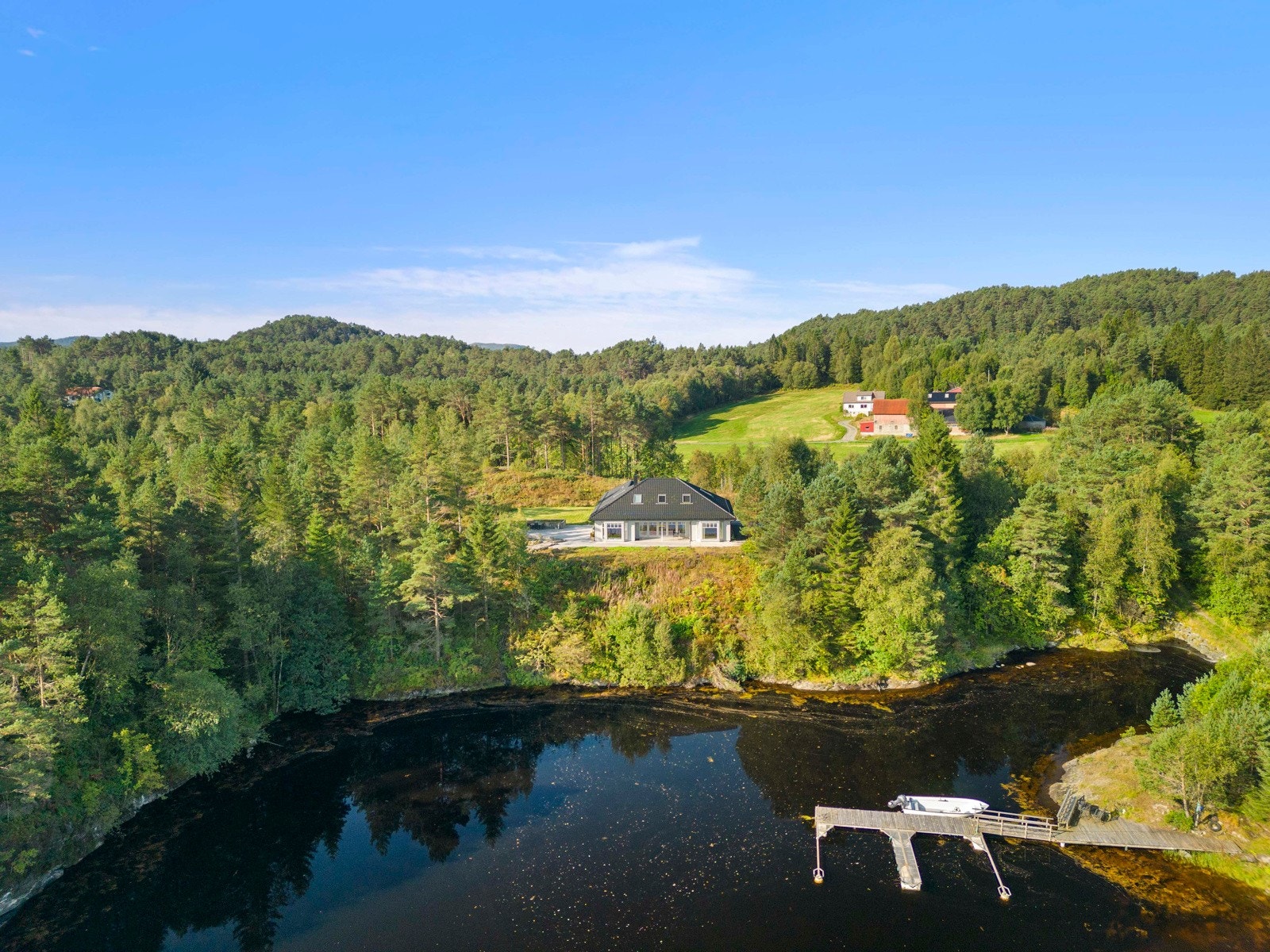 Kjøsnesvegen 131 v/Fjordane Eiendomsmegling Galleribilde
