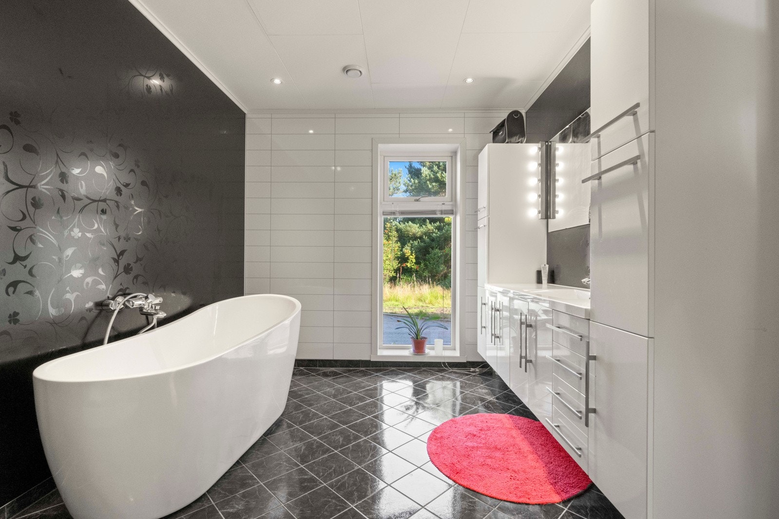 Bad i tilknytning til hovedsoverommet Galleribilde