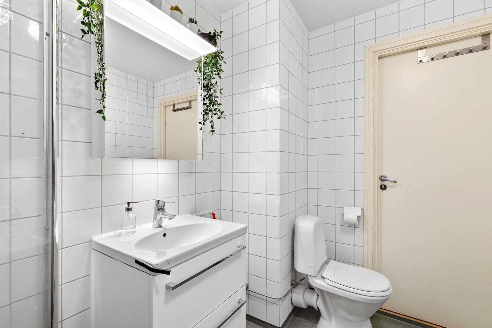 Badet er fra byggeår og kjøper må påregne oppussing Galleribilde