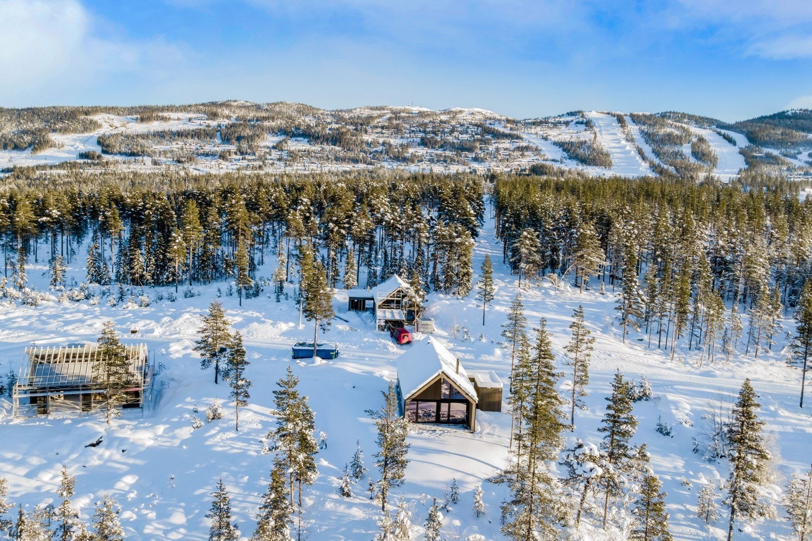 Fra Nesbyen Fjellgrend er det ca. 900 meter til skitrekket i Nesbyen Alpinsenter Galleribilde