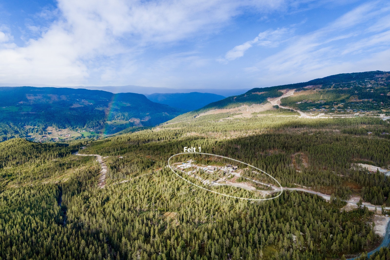 De vakre fjellområdene er som skapt for langrennsløpere, samt unike muligheter for utallige flotte fjellturer Galleribilde