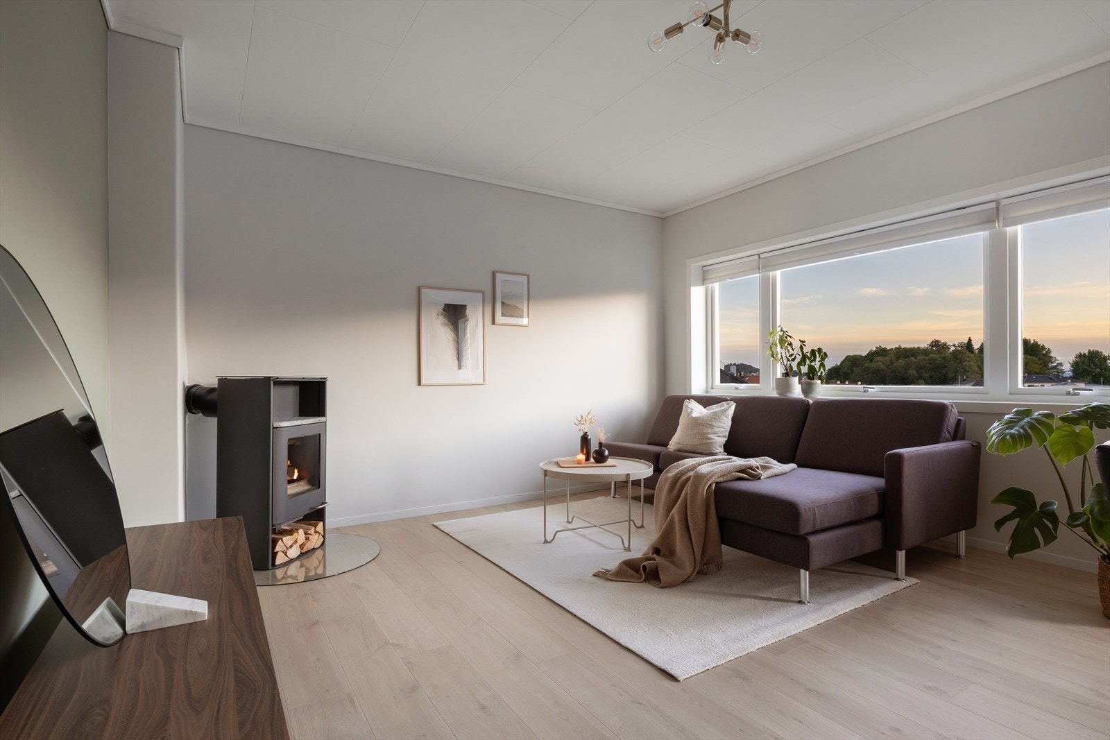 Velkommen inn! Her kan man flytte rett inn i leiligheten. Galleribilde