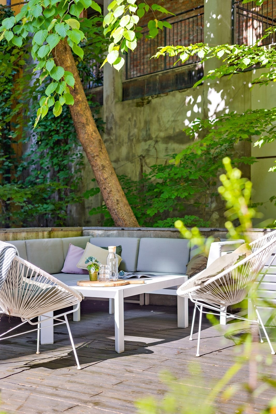 Bakgård. Galleribilde