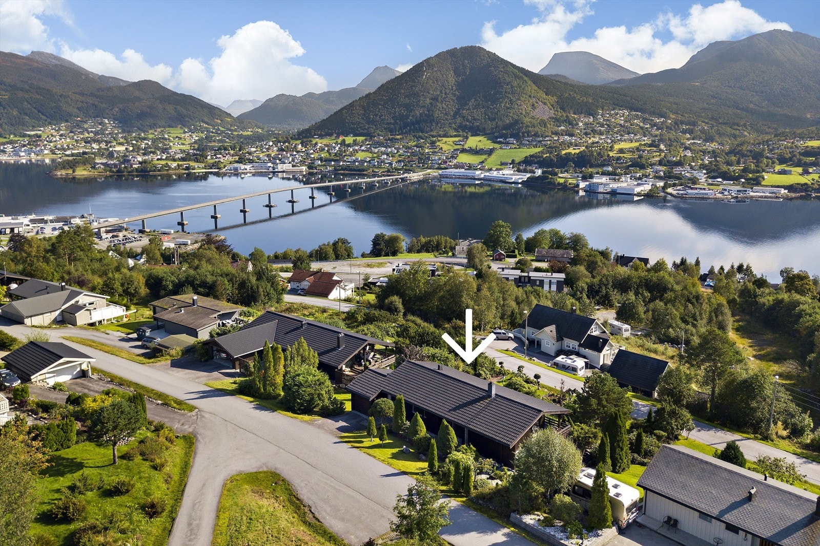 Velkommen til Bergåsen 9 - Presentert av Møremegling v/Espen Skarbø Galleribilde