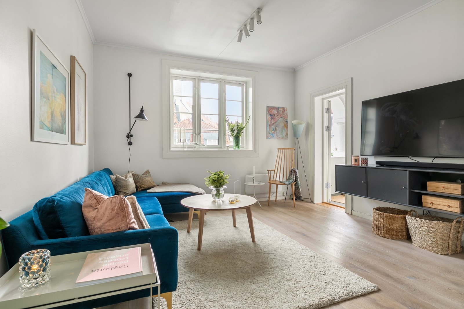 Himlingshøyden er målt til ca. 2,72 meter, som gir en luftig følelse. Galleribilde