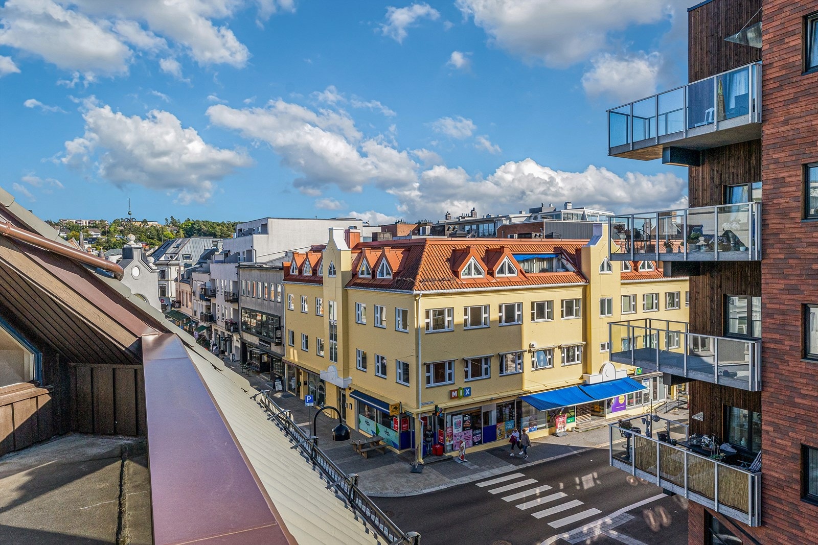 Utsikt fra balkong Galleribilde