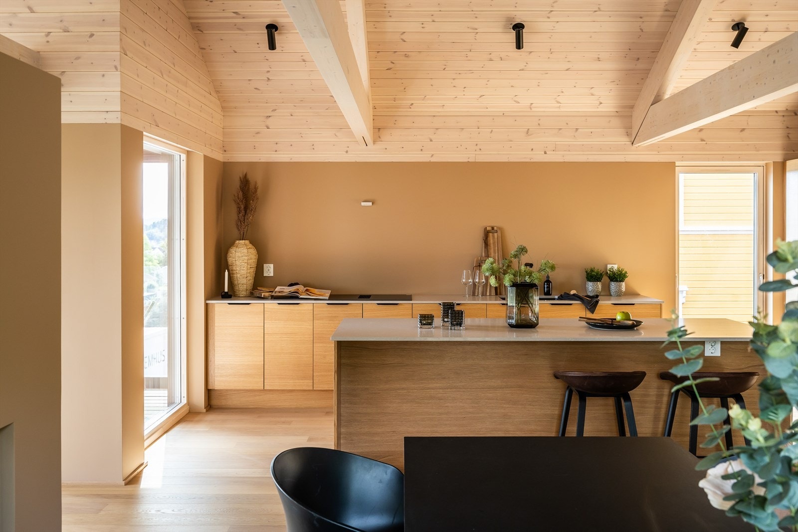 Unik arkitektur og påkostede løsninger - Gjennomtenkte arkitektløsninger i samspill med interiørveiledere Galleribilde