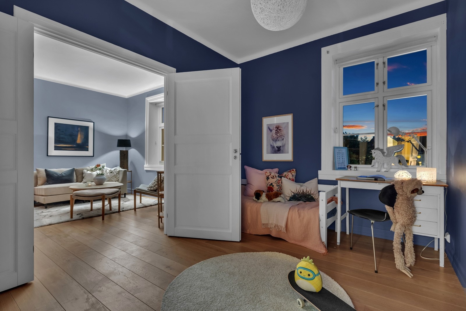 De nydelige gulvene harmonerer fint med de delikate veggfargene. Galleribilde