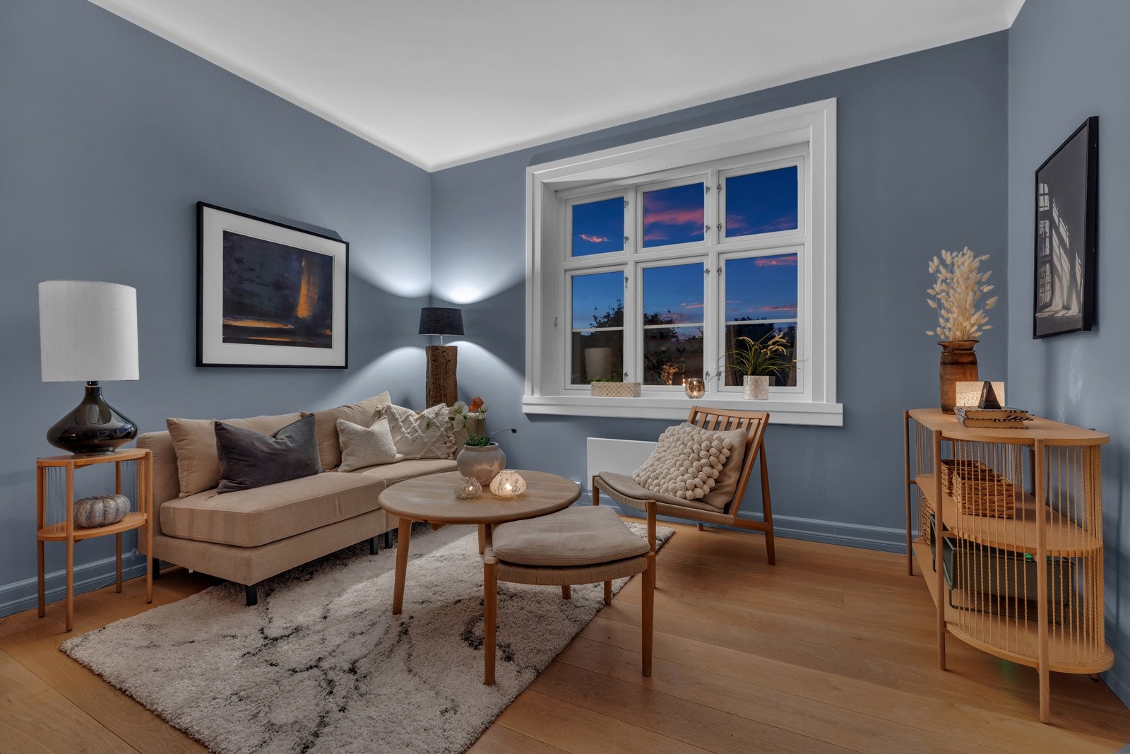 Boligen er holdt i delikate farger. Galleribilde