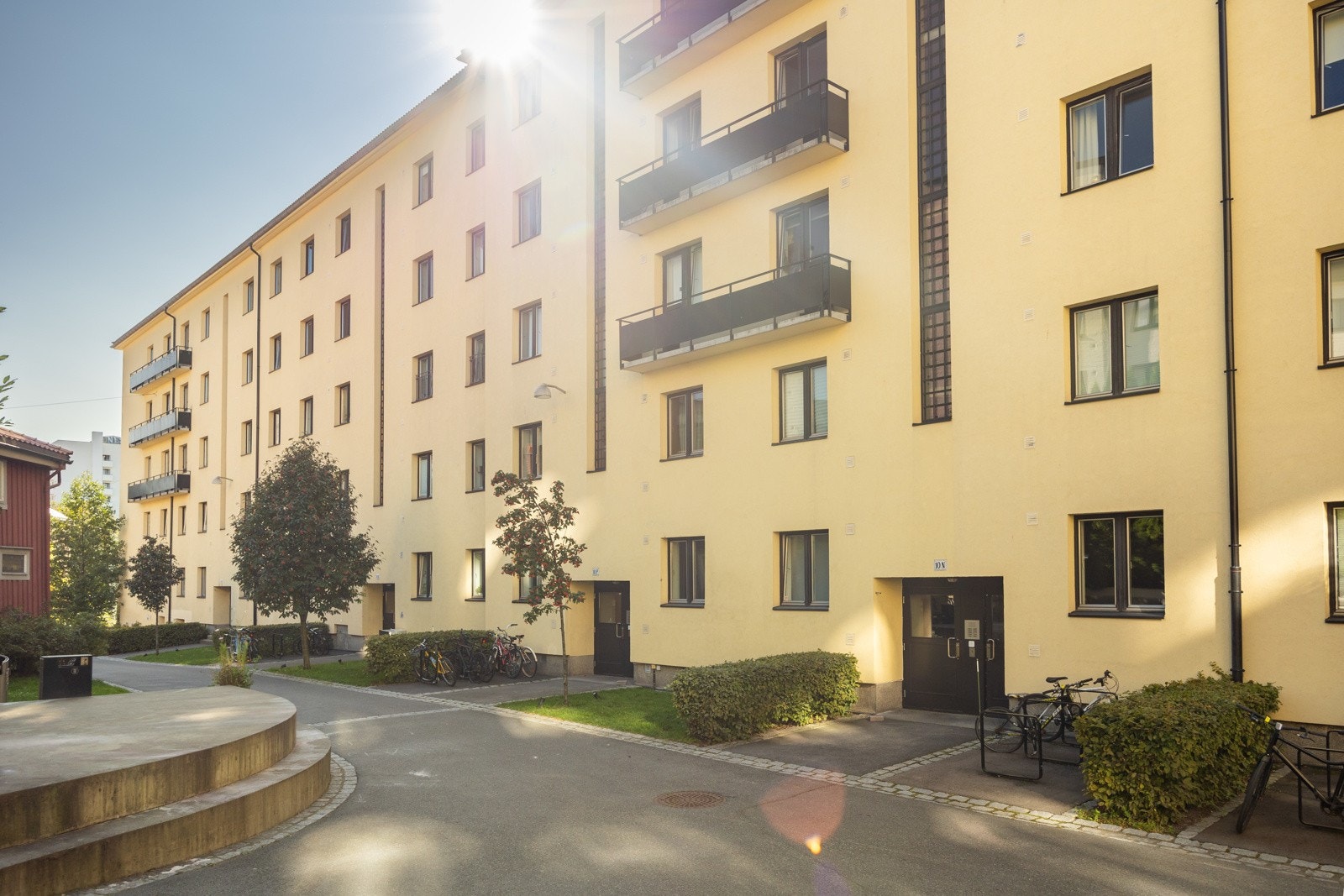 Borettslaget består av 146 leiligheter fordelt på 12 oppganger og 4 næringslokaler. Galleribilde
