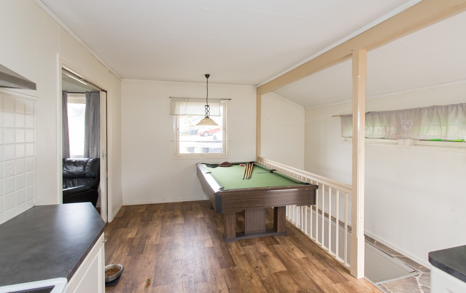 Del av kjøkken, trapp til kjeller (hoveddel) Galleribilde