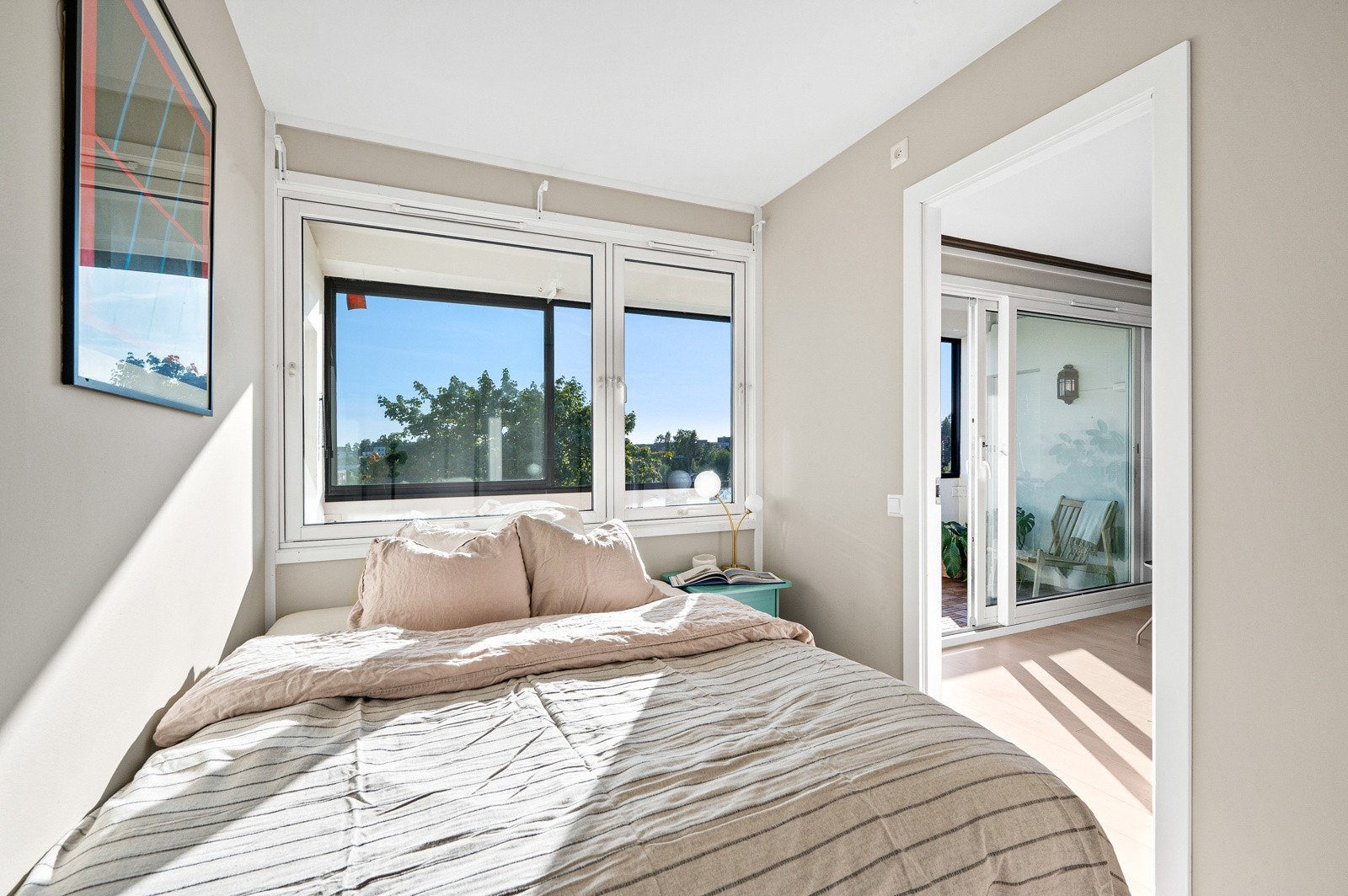 Soverommet har en fin størrelse, hvor du har plass til dobbeltseng Galleribilde