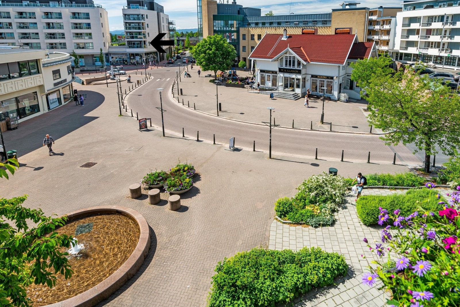 Idyliske Bekkestua Galleribilde