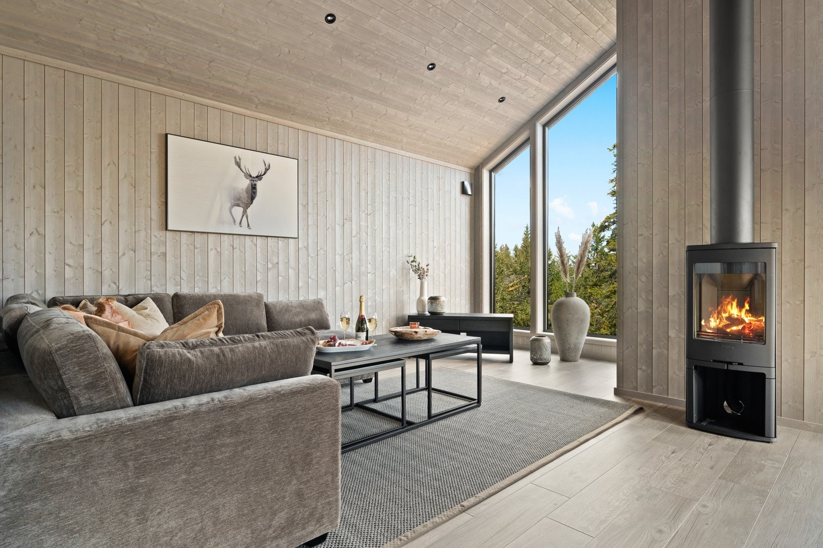 Peis som varmer på kalde høst- og vinterdager Galleribilde