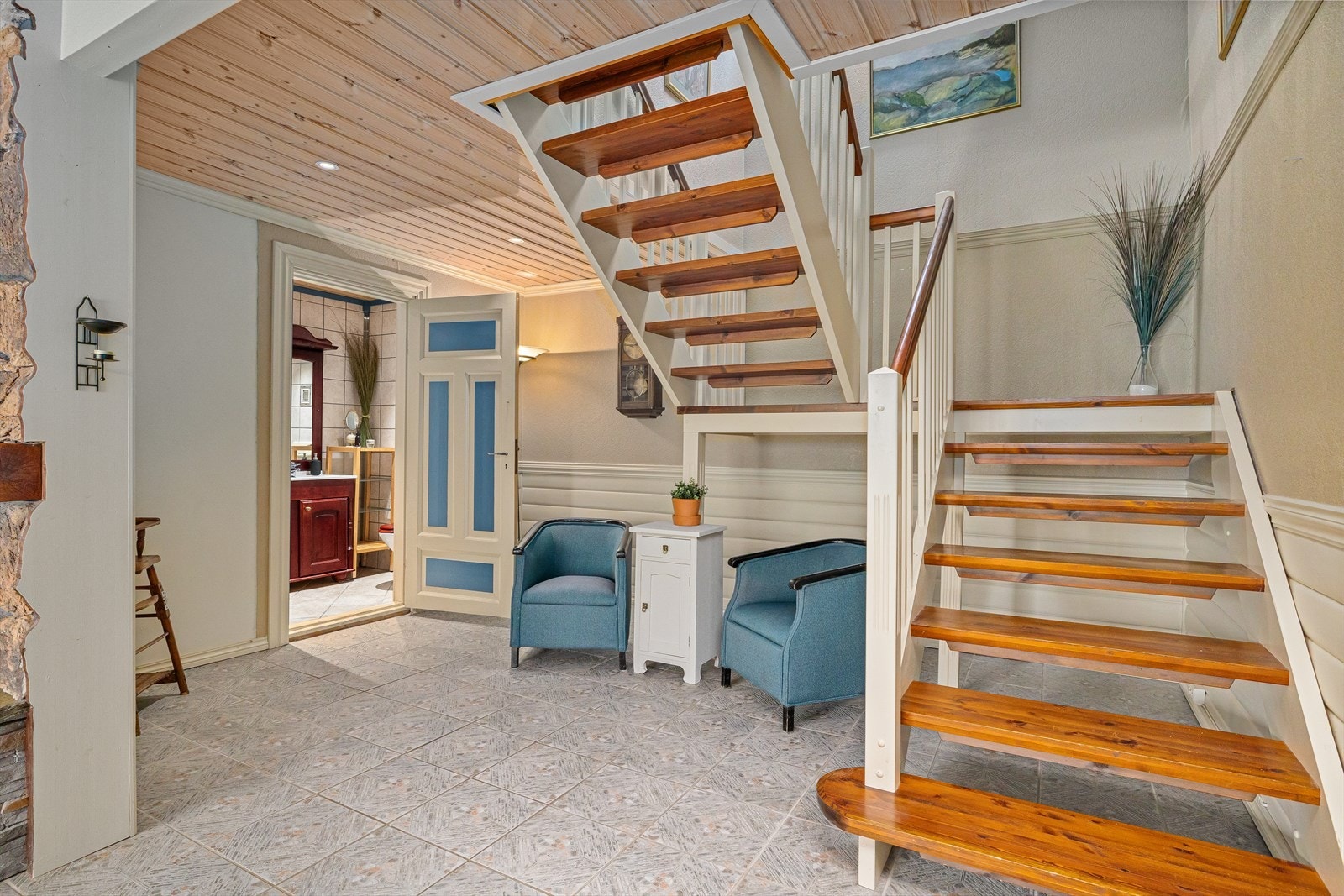 Trapp opp til 2.etasje. Galleribilde