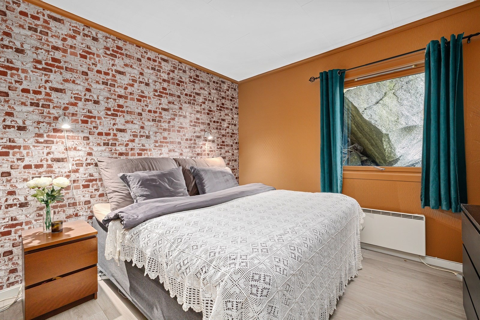 Boligen er innredet med et soverom i 1.etasje. Galleribilde