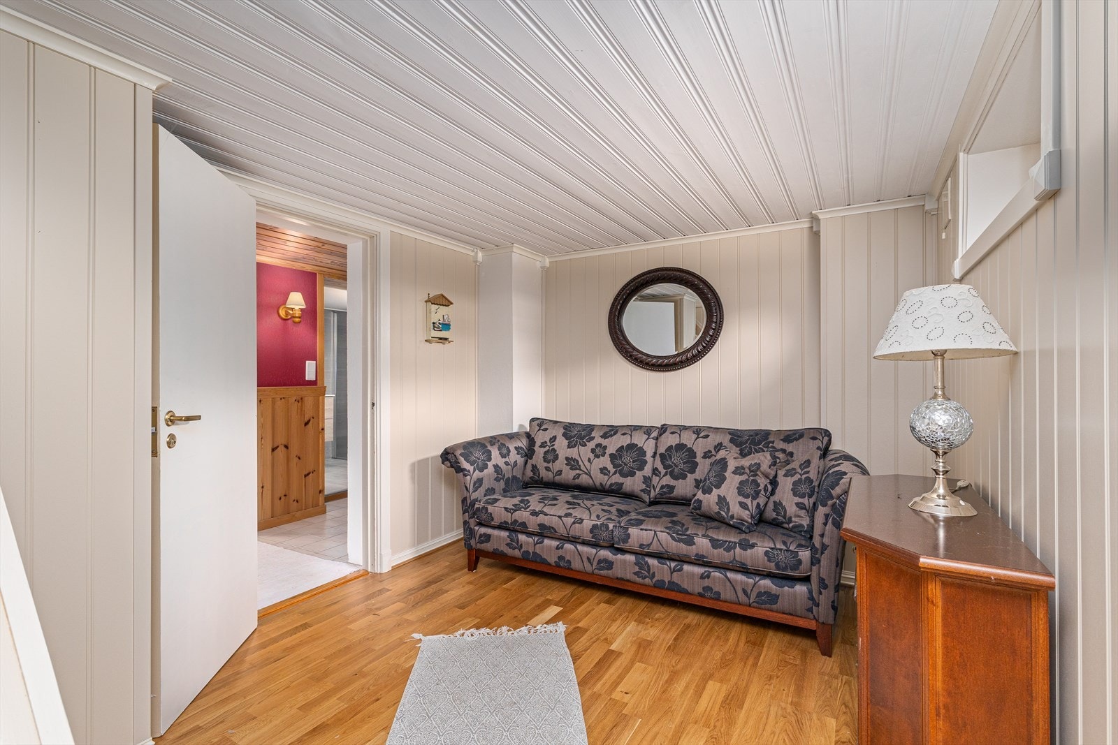 Dette rommet egner seg godt til et hjemmekontor. Galleribilde
