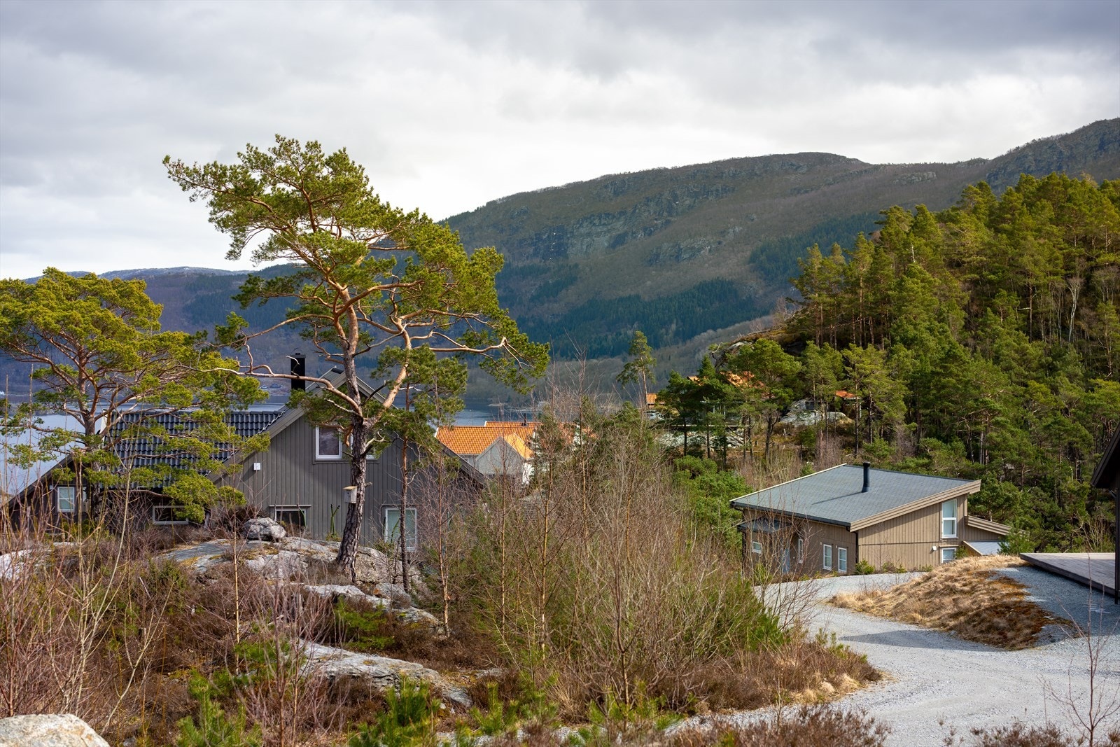 Sandangervågen er meget barnevennlig med flott badeplass og sandstrand Galleribilde