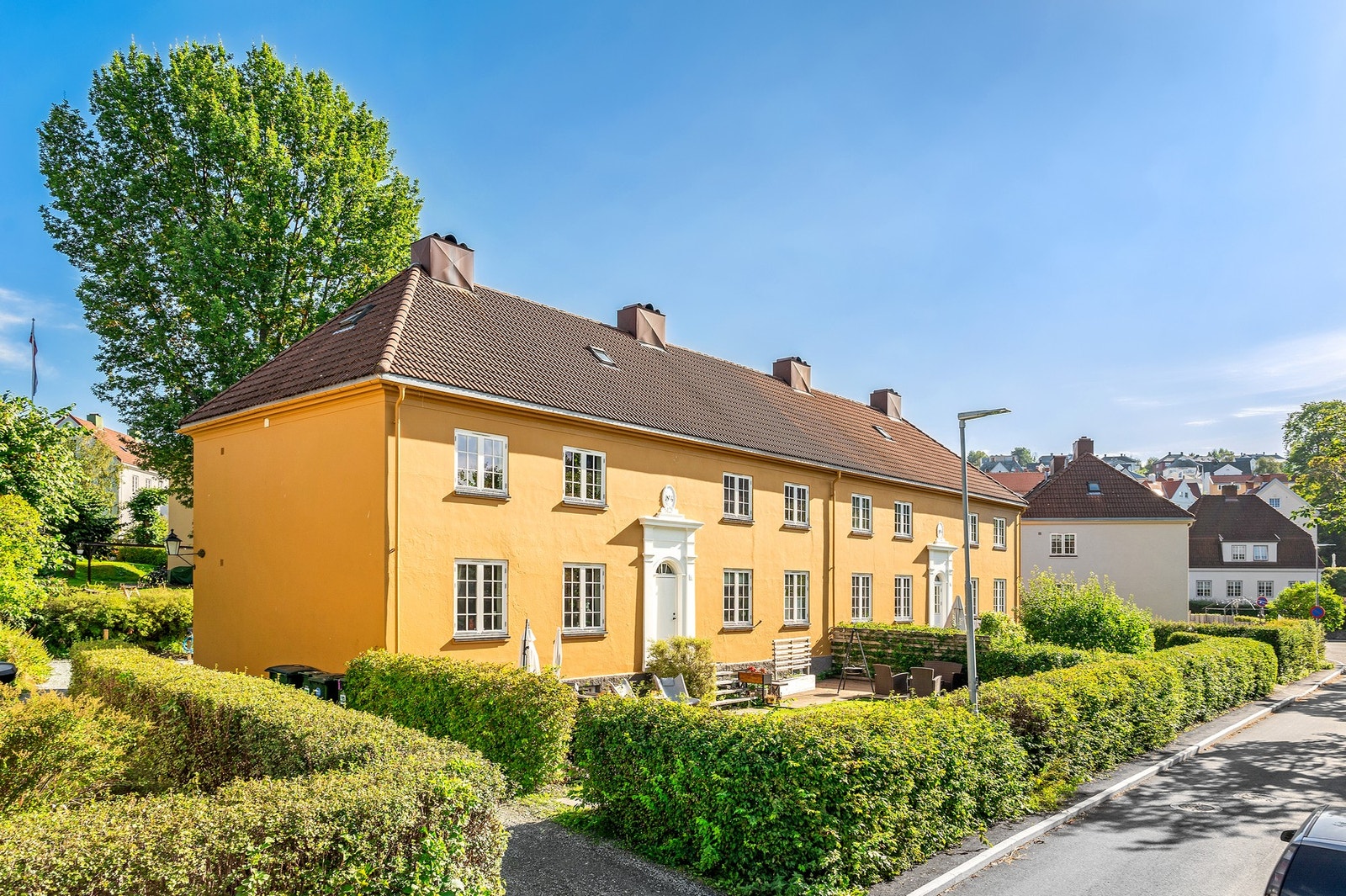 Området kalles for "Engelskbyen" på folkemunne, da arkitekt Sverre Pedersen tok inspirasjon av den såkalte Engelske hagebyfilosofien da husene ble tegnet. Galleribilde