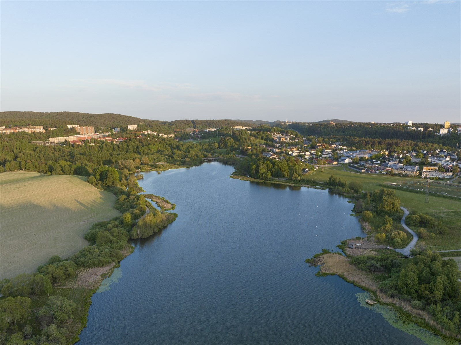 Kort avstand til Østensjøvannet med fine turstier og et rikt dyreliv. Galleribilde