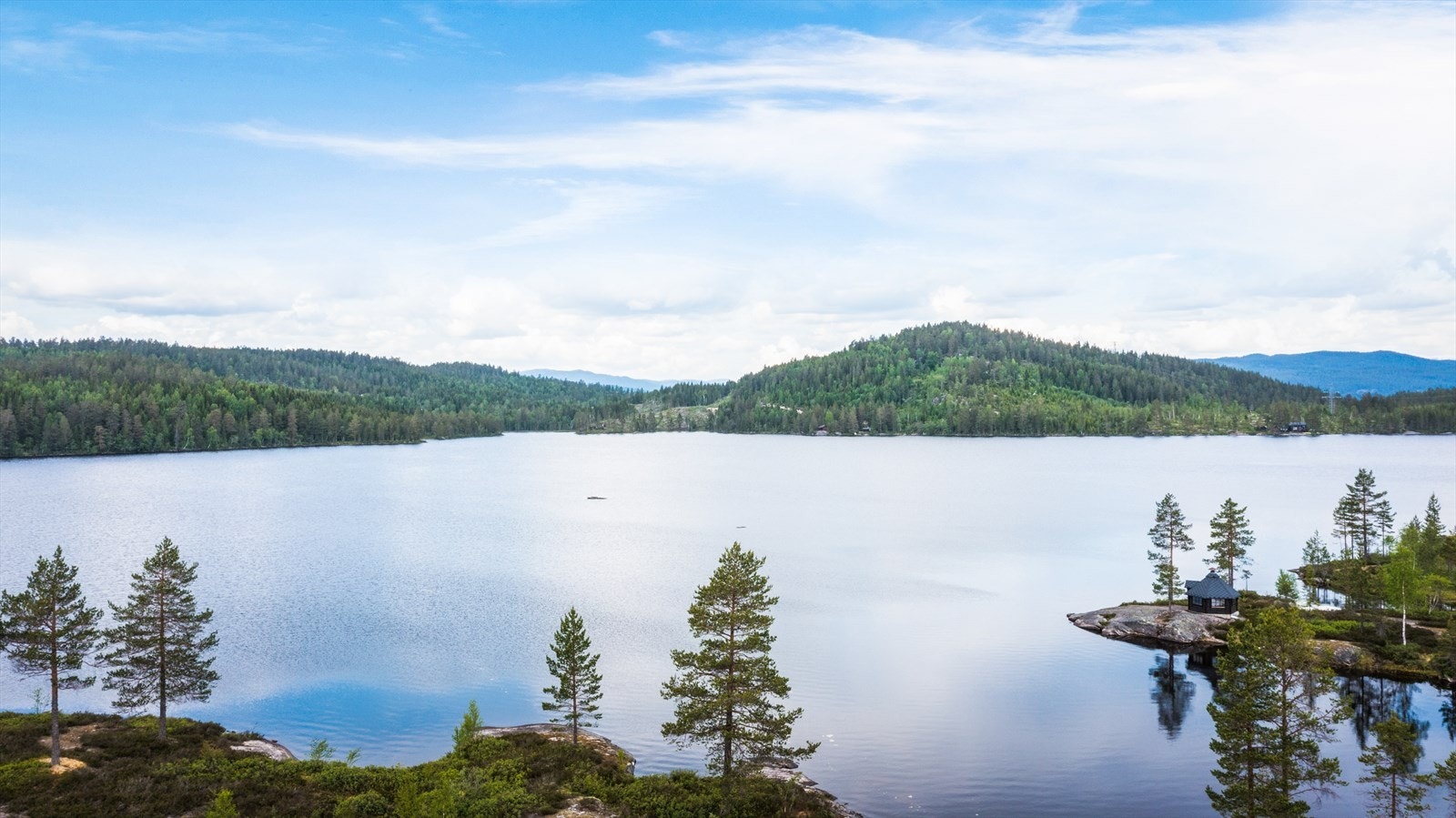 Enten du liker toppturer, tur i skog og mark eller langrennsentusiast er dette området for deg Galleribilde