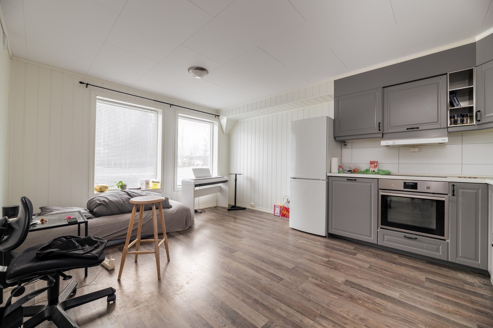 Leilighetene har åpen løsning stue/kjøkken, og også her er det vannbåren varme i alle gulv bortsett fra soverommene. Galleribilde