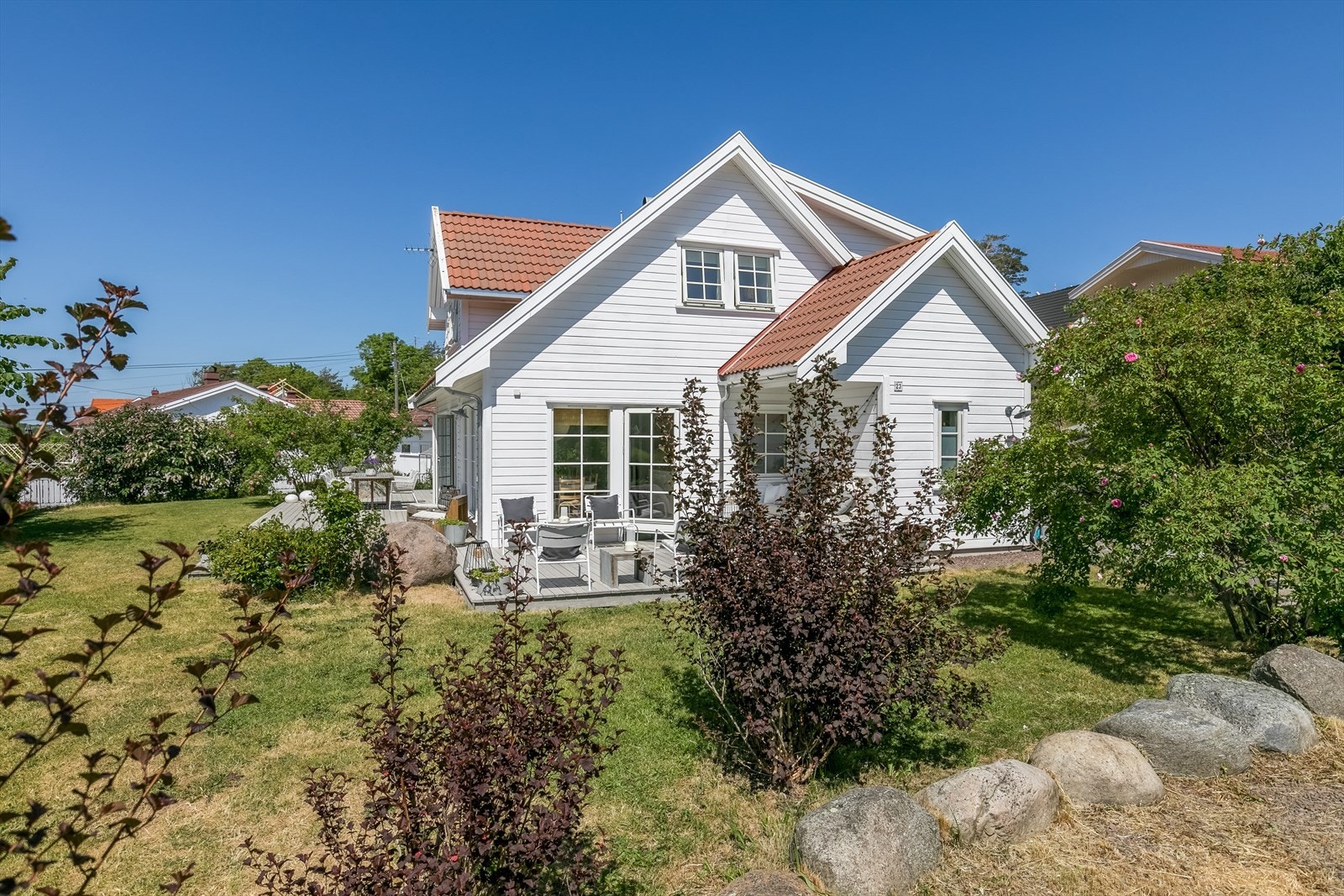 Fasaden sett fra gårdsplassen. Galleribilde