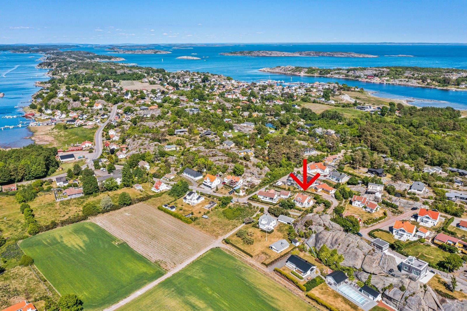 En liten spasertur ned til vannet Galleribilde