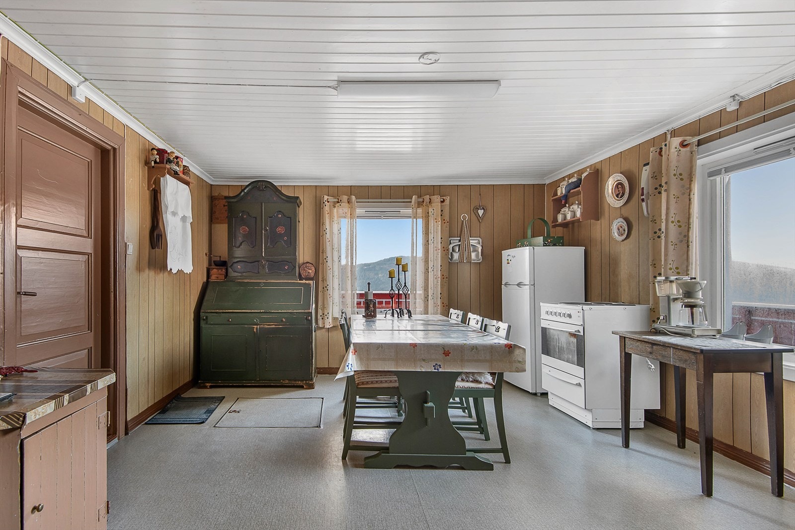 God plass til spisebord Galleribilde