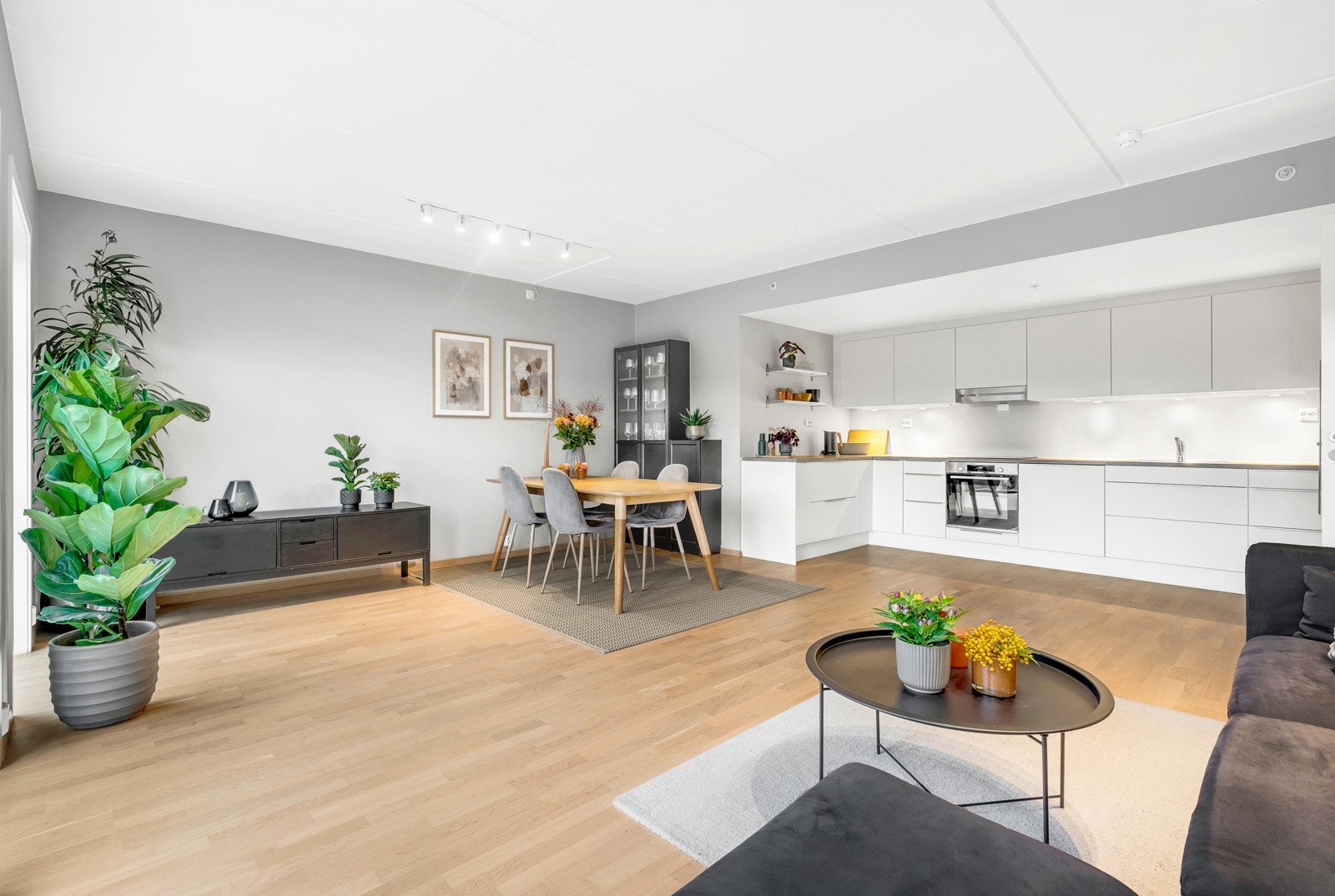 Leiligheten har balansert ventilasjon, felles brannvarsling, samt sprinkleranlegg Galleribilde